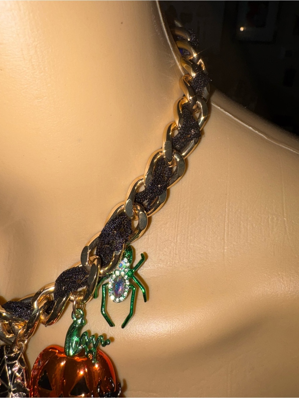 NWT Betsey Johnson Witchy Lace Frontal Necklace w Shattered Mirror - Picture 3 of 6